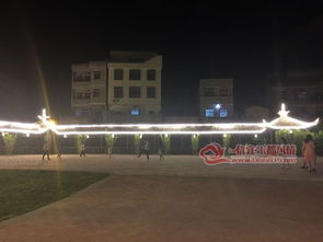 信宜玉都风情网 随拍旺同竹林夜色好久没去玩过,前晚去逛了一圈,比520水灾前规模更大了,随手拍下旺同竹林夜色一角 趁国庆假期,约上几个小伙伴们走起吧 ...